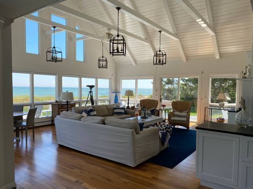 Whale Beachfront Home - Image 3