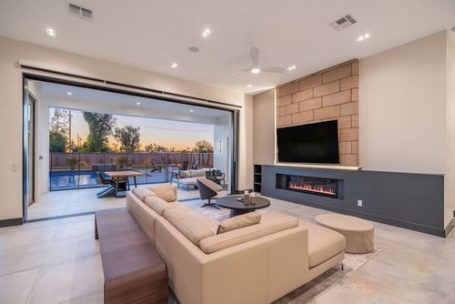 Scottsdale Desert Paradise - Image 3