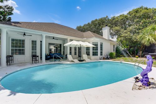 Poolside Paradise - Image 1