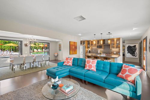 Mountain View Modern - Image 2