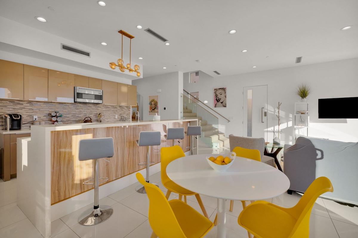 Breathtaking Architectural Jewel - Image 10