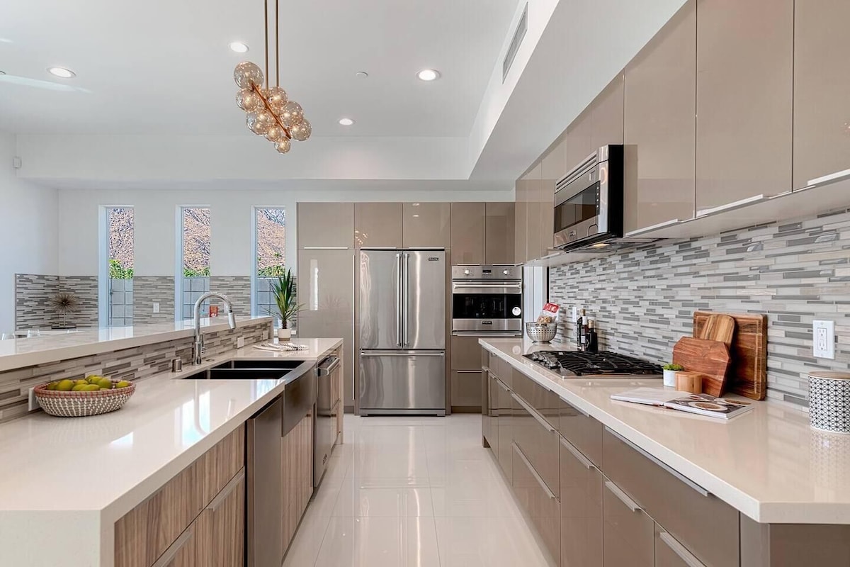 Breathtaking Architectural Jewel - Image 3