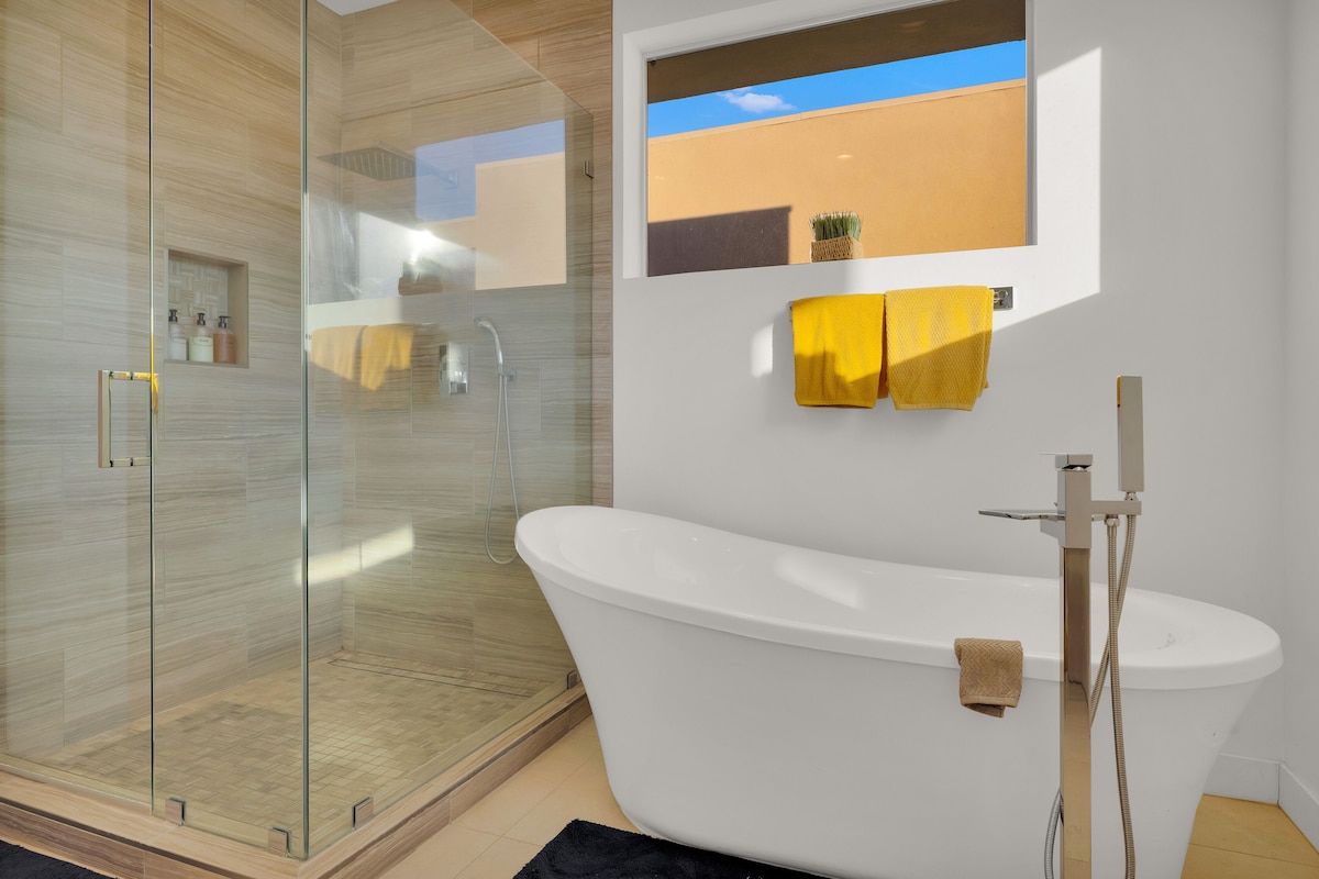 Breathtaking Architectural Jewel - Image 12