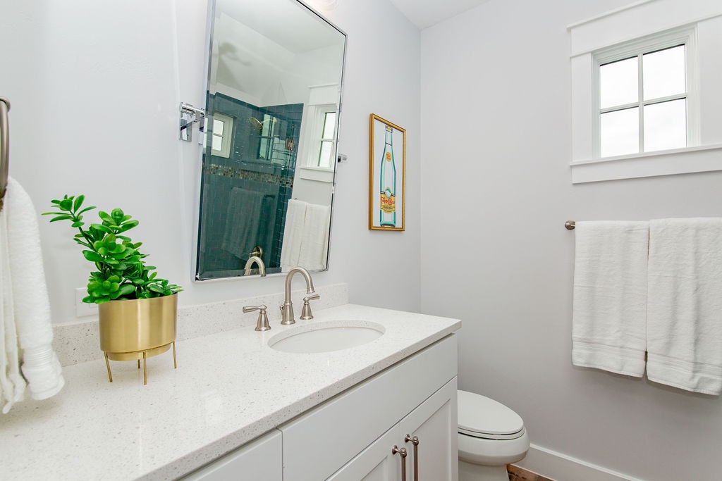 Sky Manor - Image 35