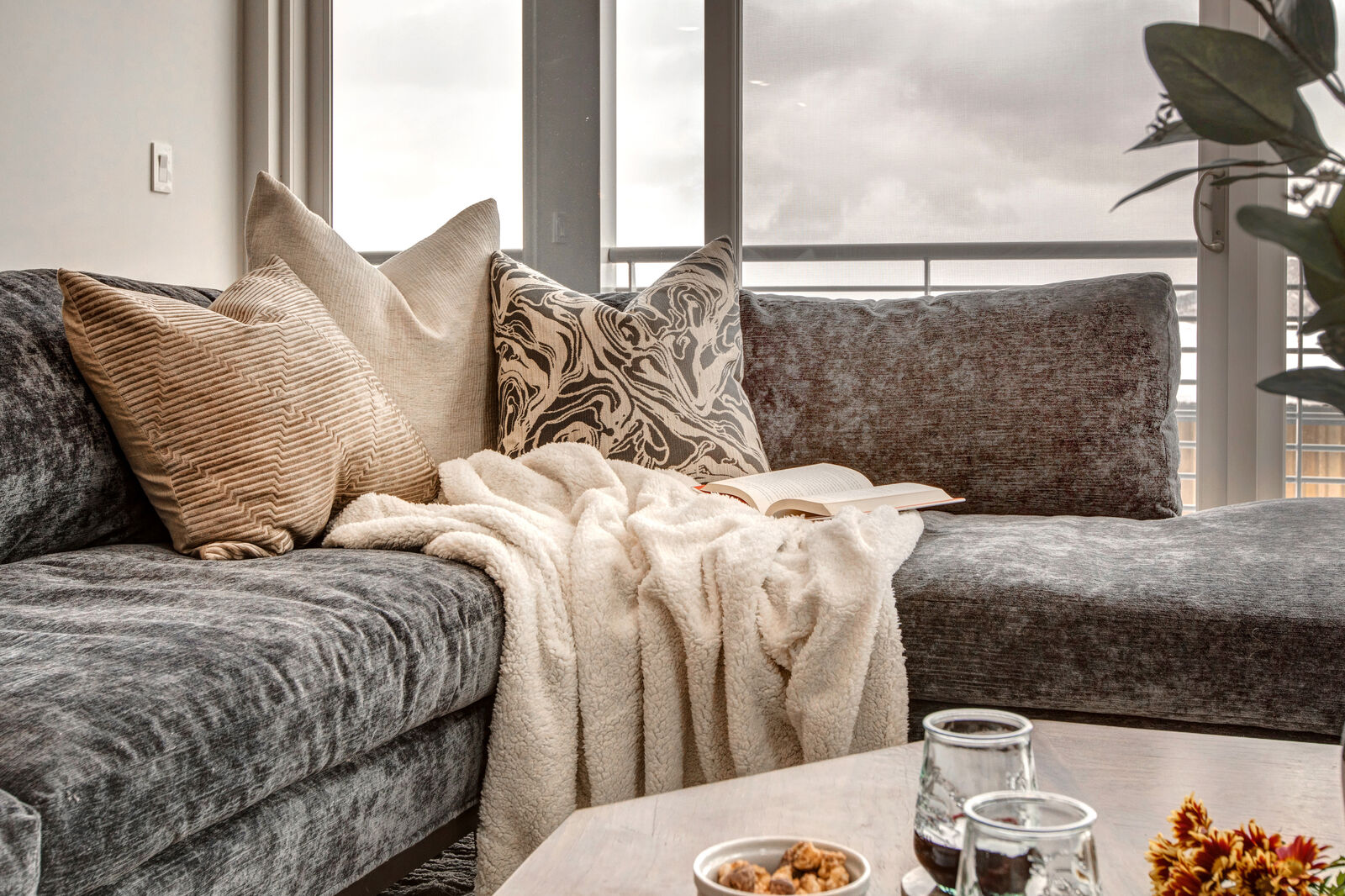 West House - Image 6