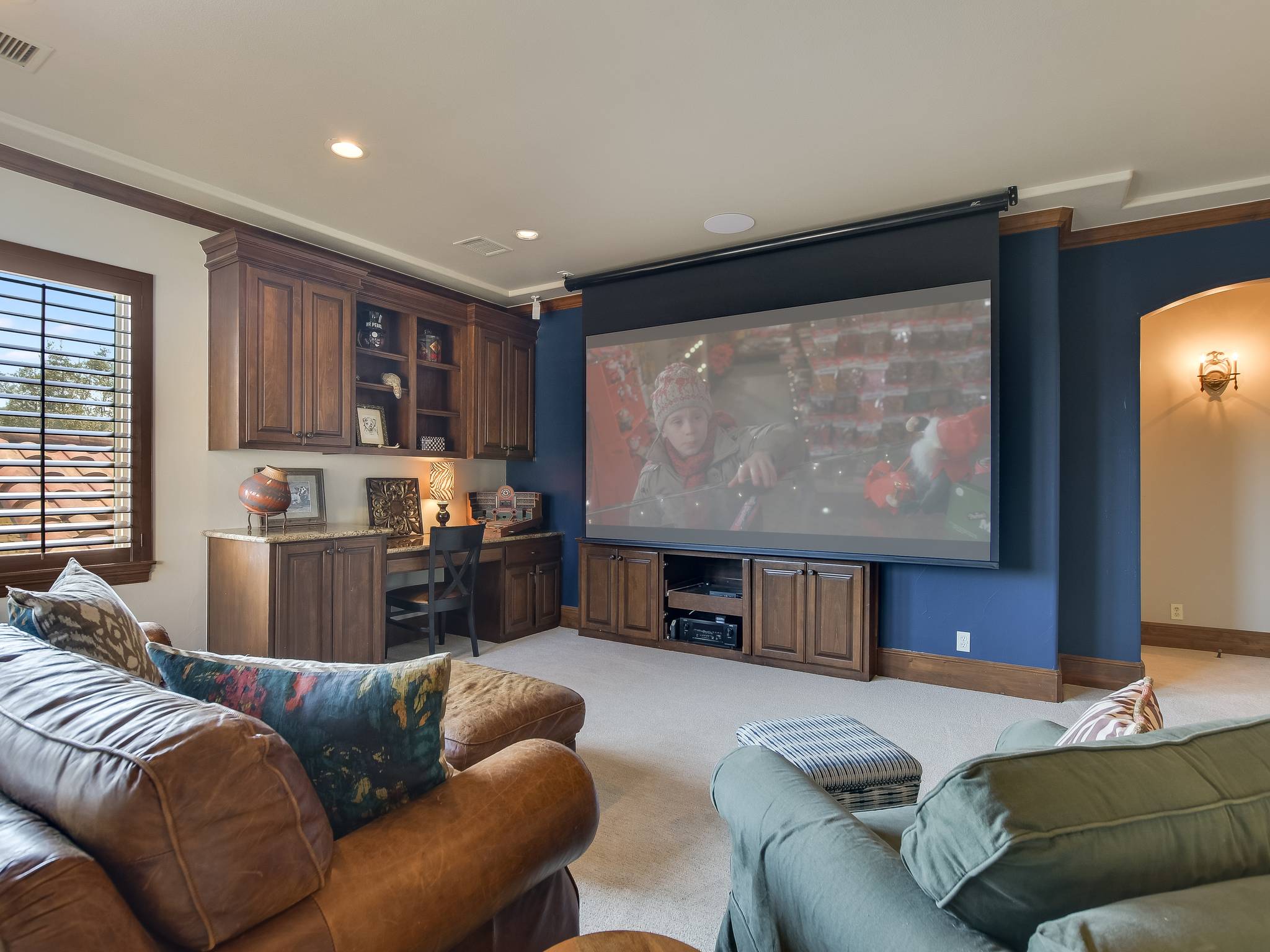 Rock Cedar House - Image 17