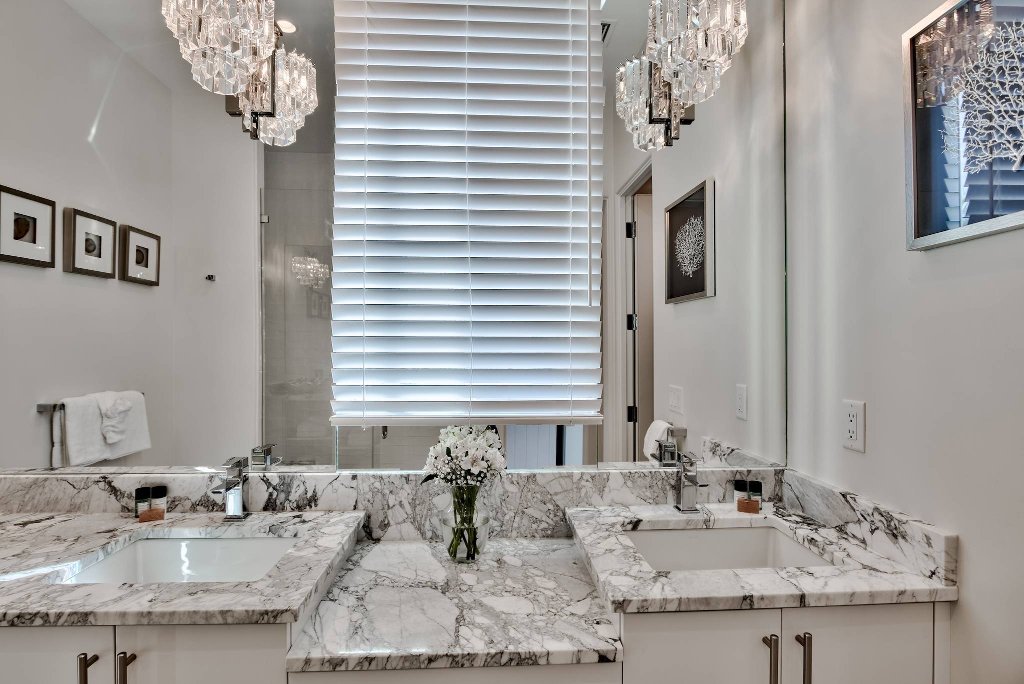 Seastar Manor - Image 20