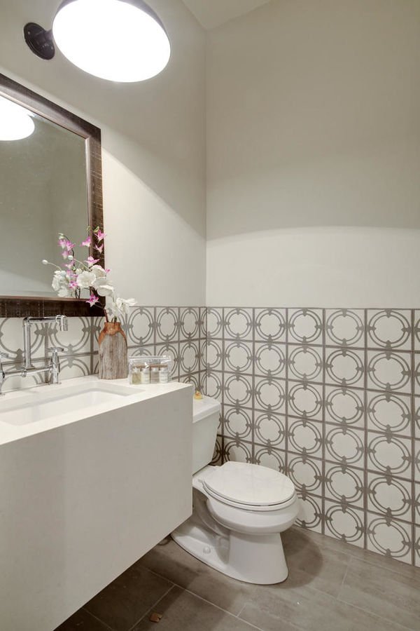 Spring Manor - Image 25