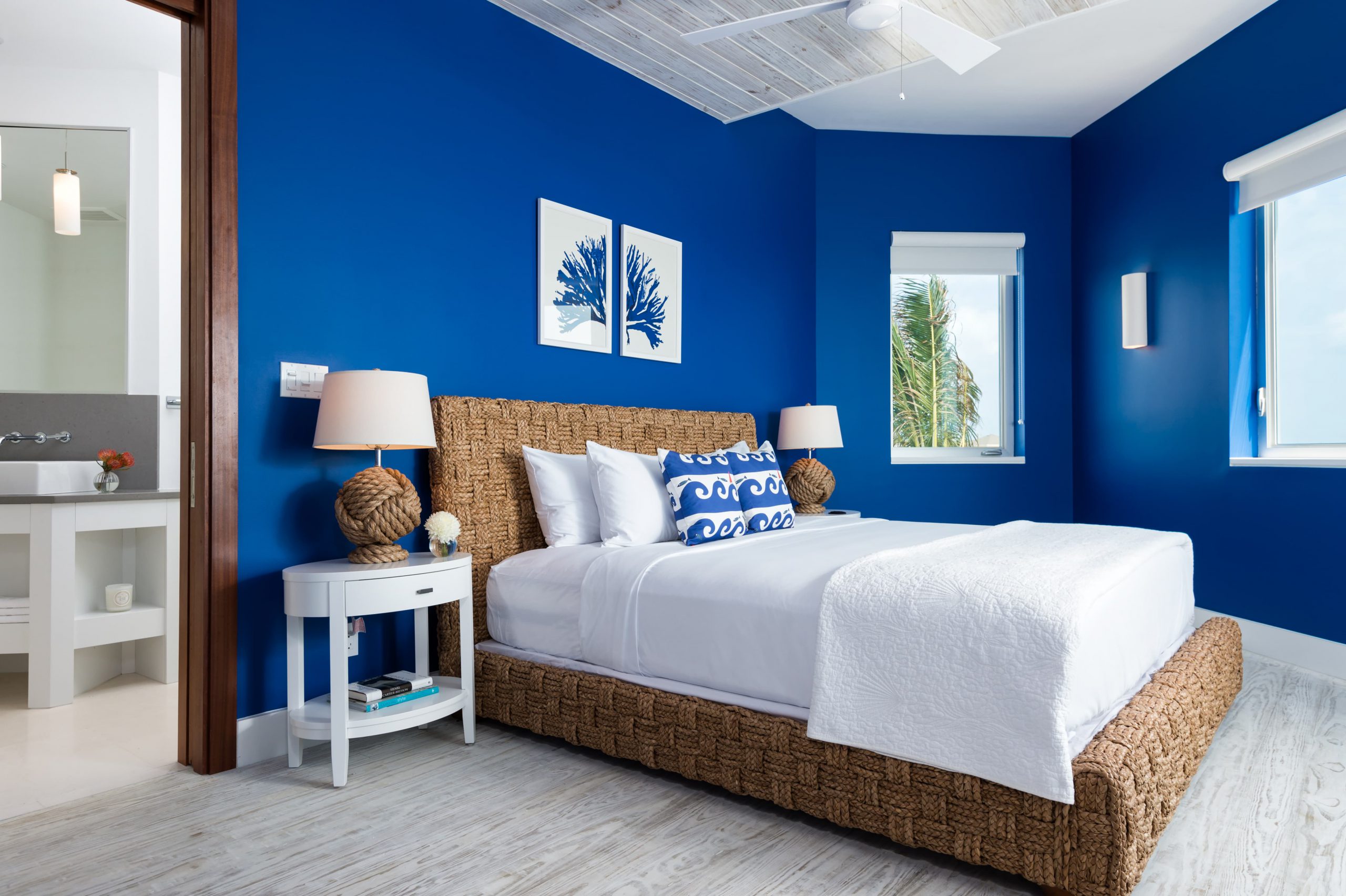 Ocean Waves Place - Image 15