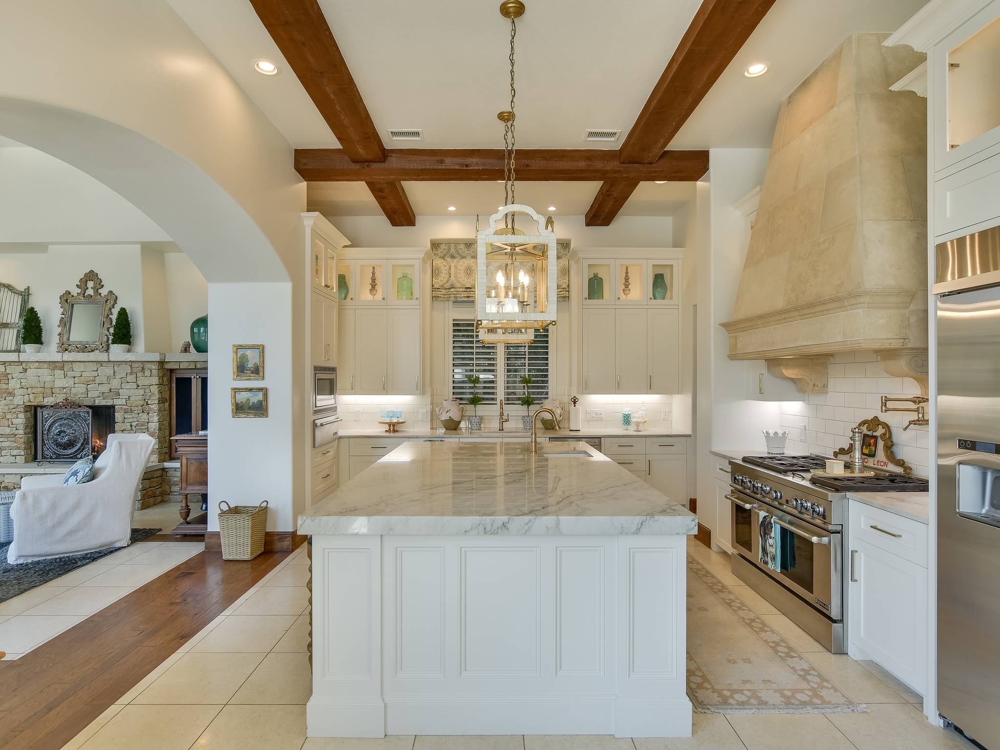 Rock Cedar House - Image 12