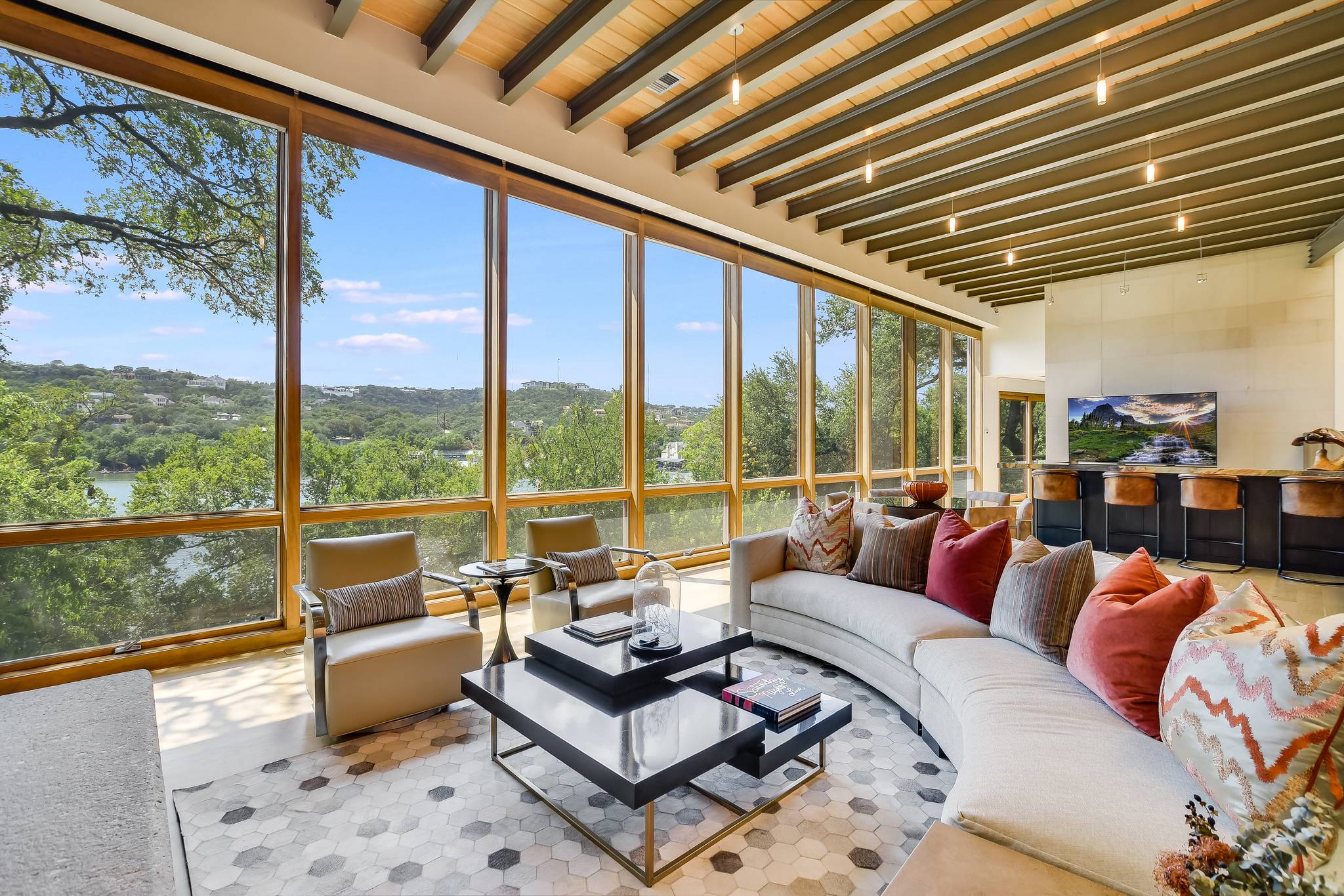 Butler Villa - Image 2