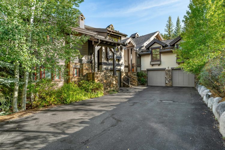 Slopeside Villa - Image 3