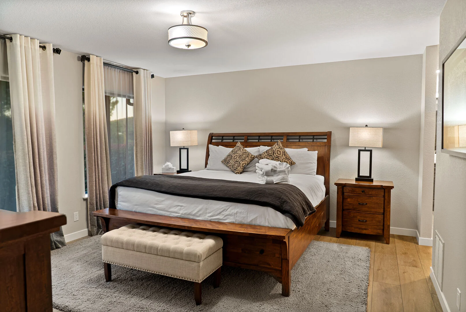 Saddle Peak Home - Image 18