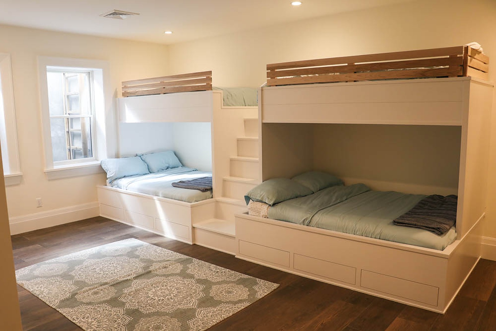 Madaket Manor - Image 18