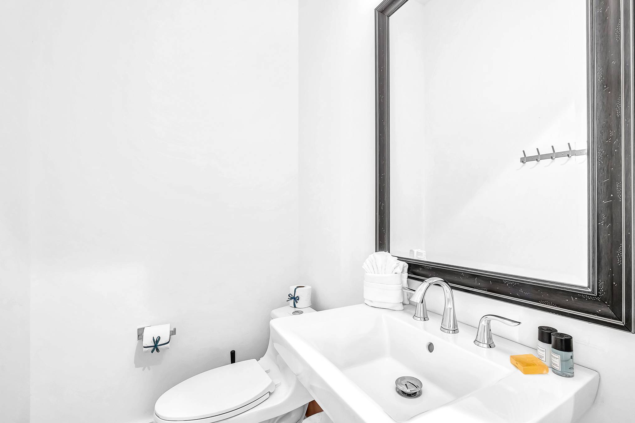 Lantern Manor - Image 51