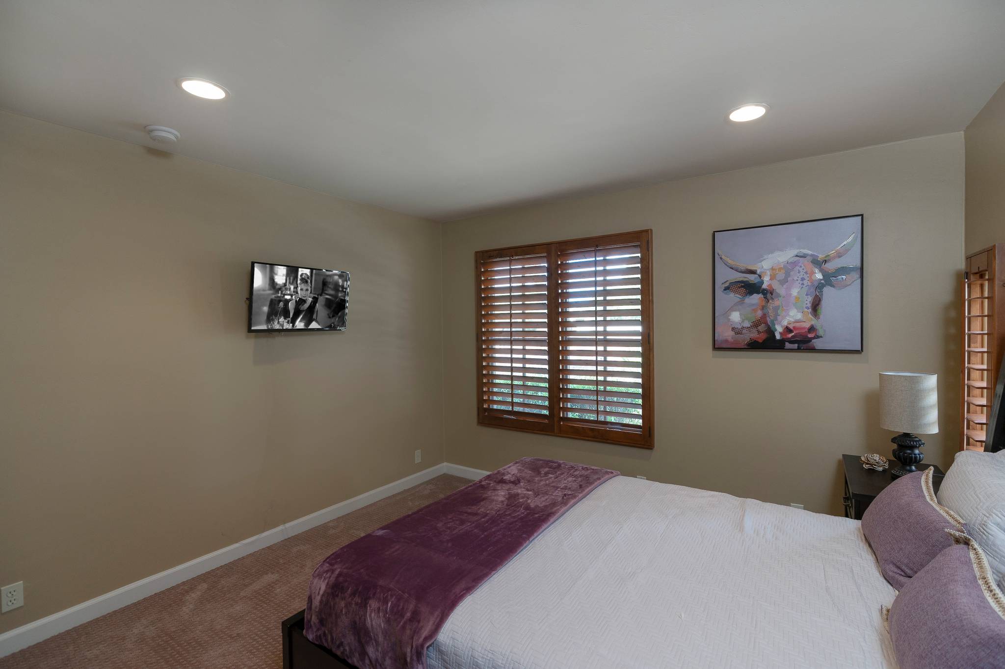 Sunrise Manor - Image 21