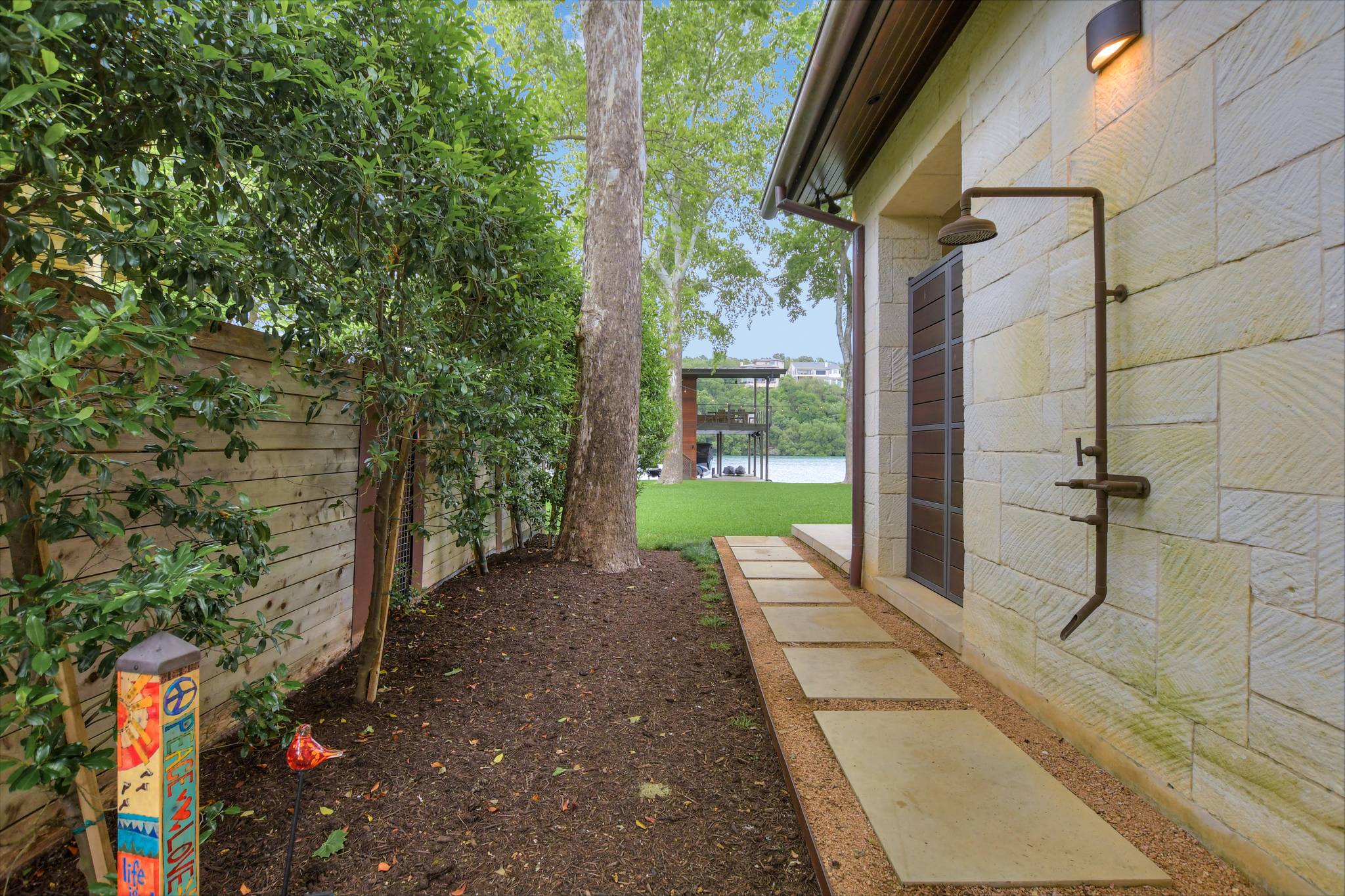 Mirabeau Place - Image 40