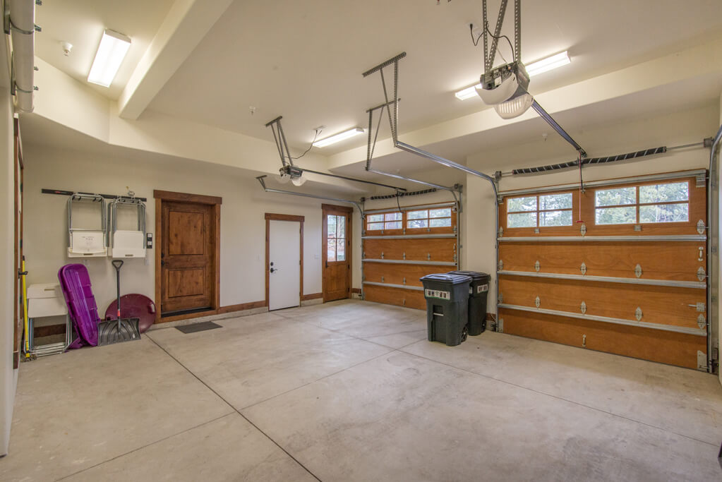 White Fir Home - Image 36