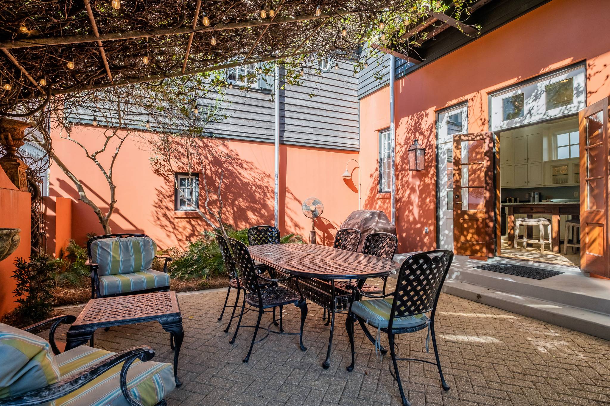 Koi House - Image 33