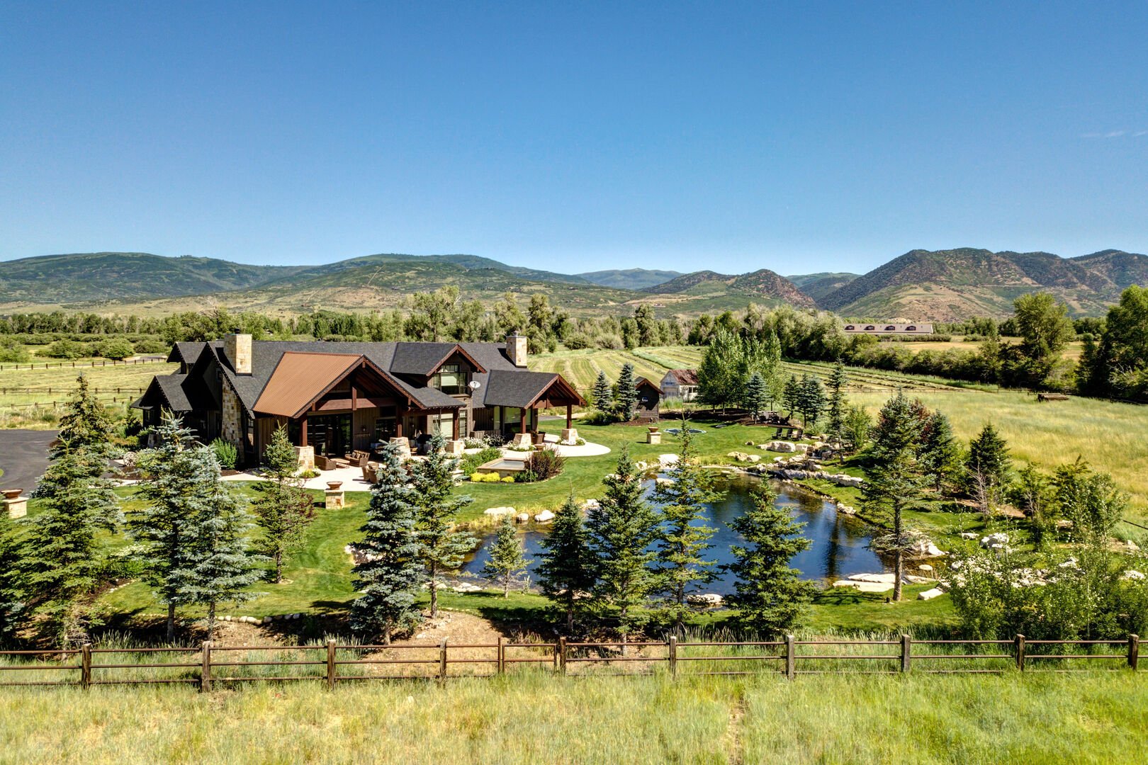 Empire Manor - Image 54