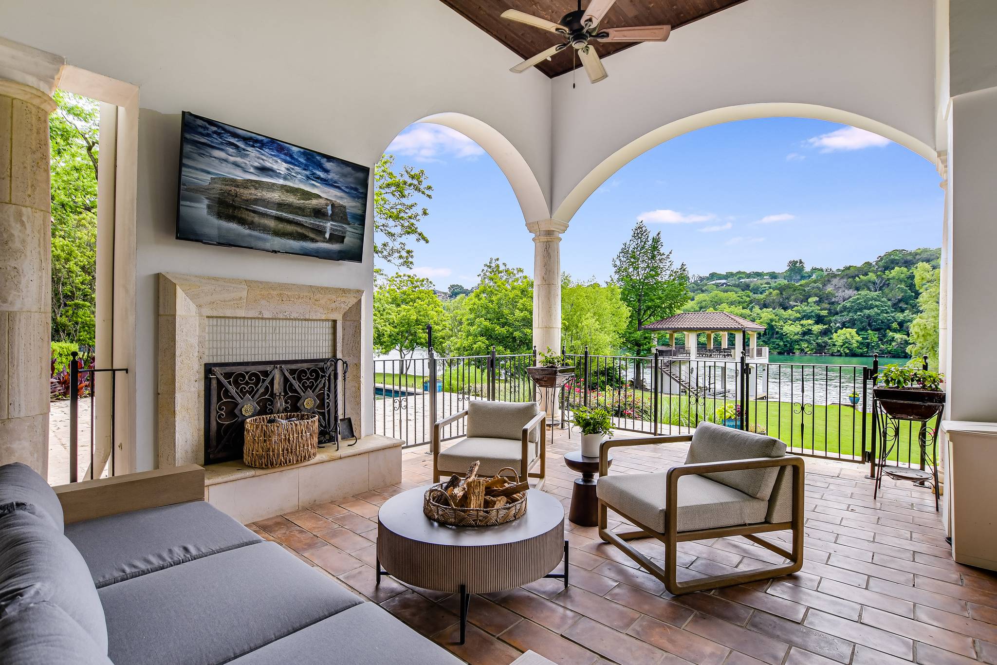 Woodrow Manor - Image 40