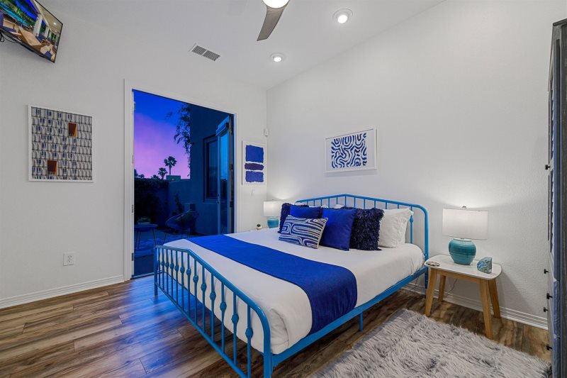 Josefina Villa - Image 27