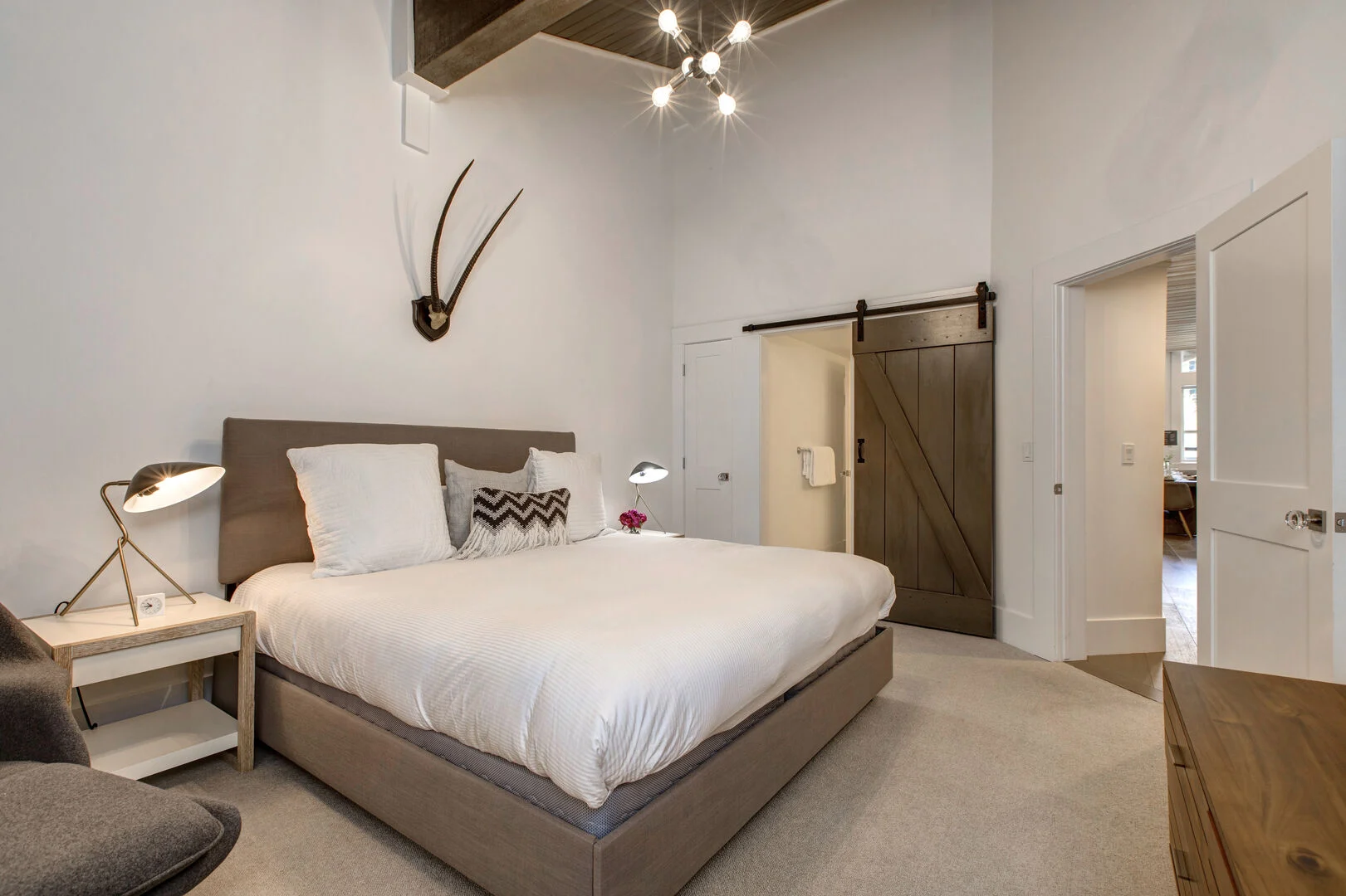 Deer House - Image 37