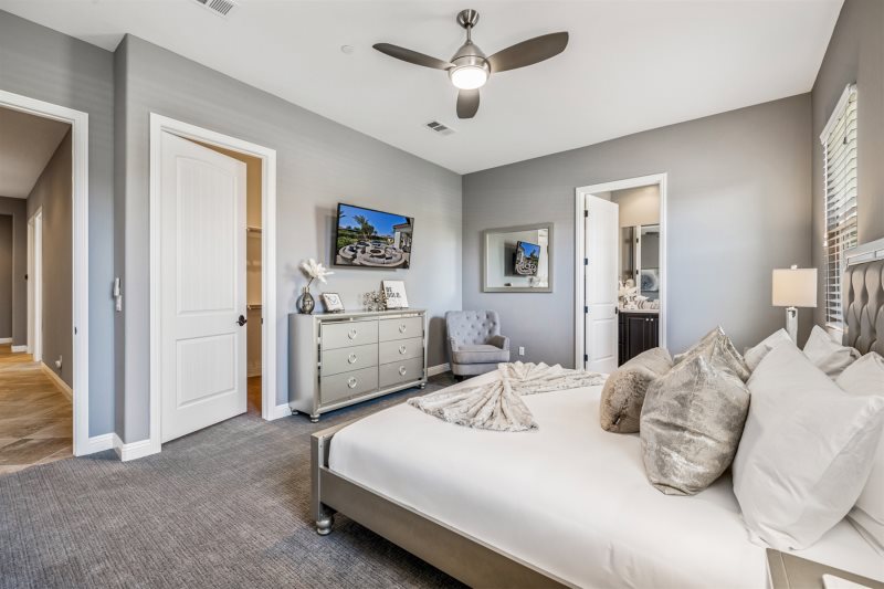 Selena Place - Image 26