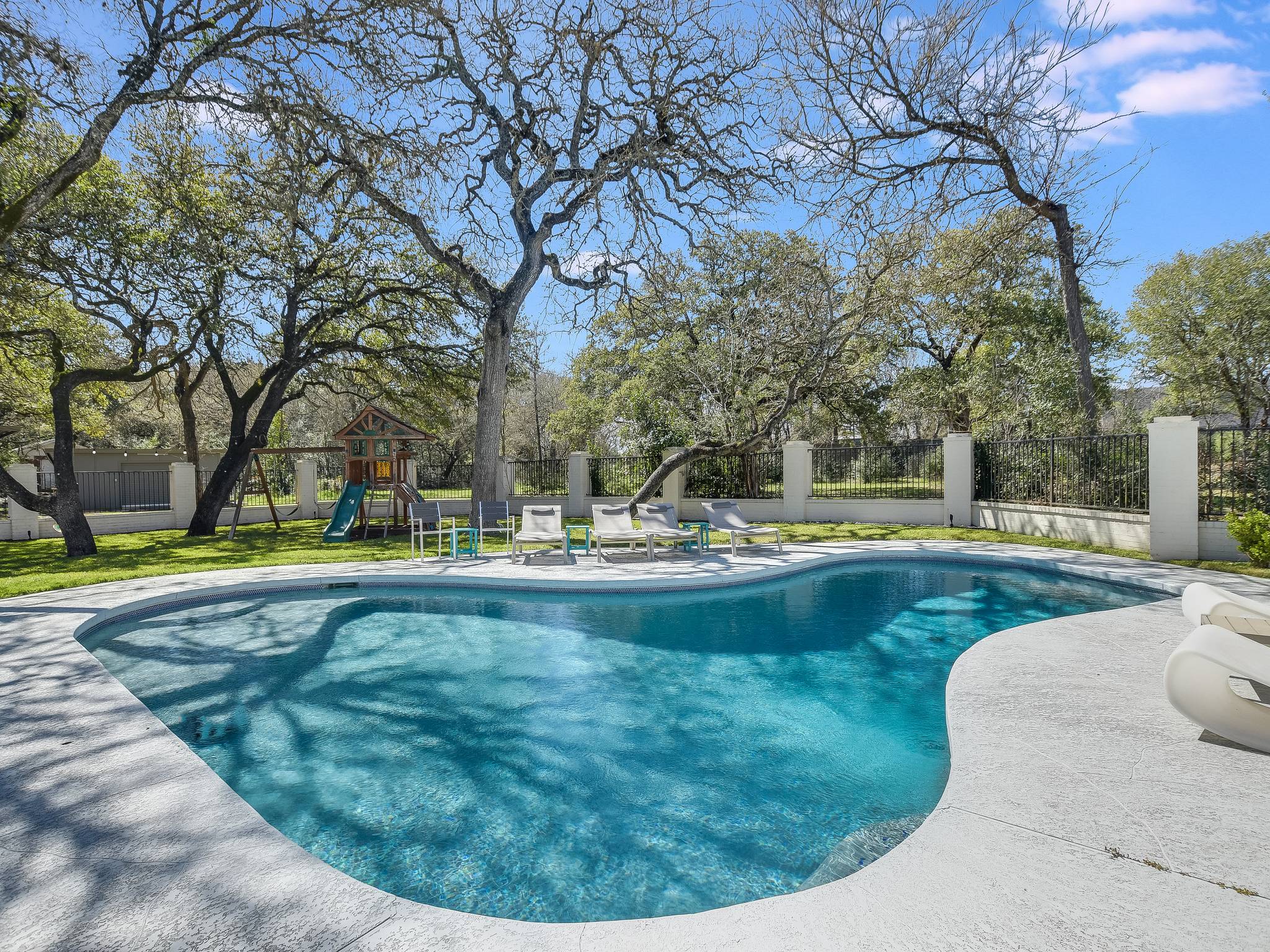 Graham Villa - Image 48