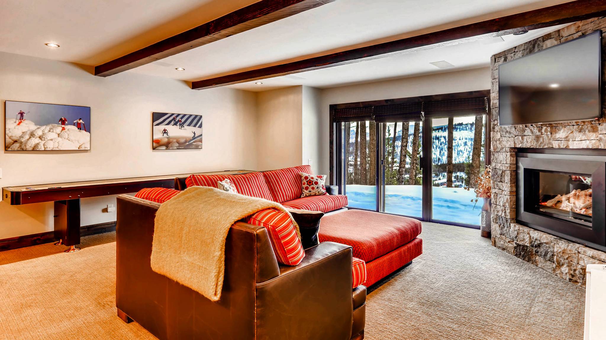 Amber Manor - Image 28