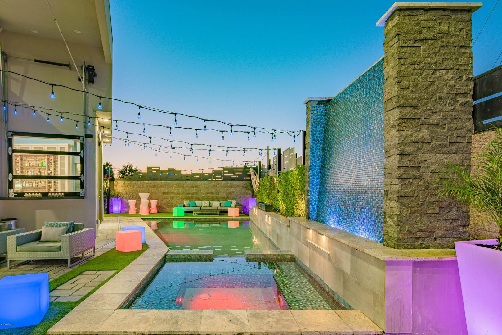 Camelback House - Image 36