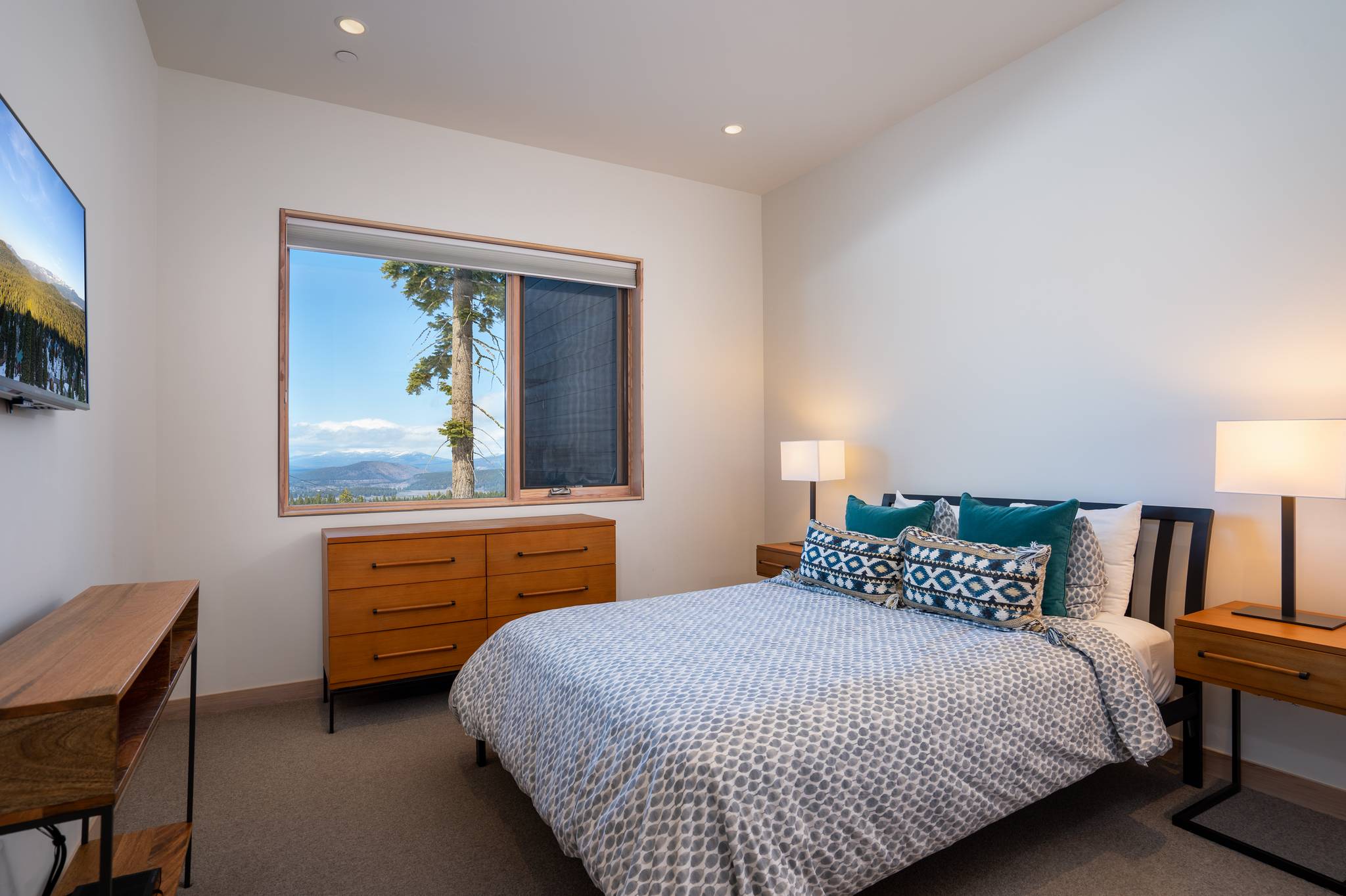 Way House - Image 20