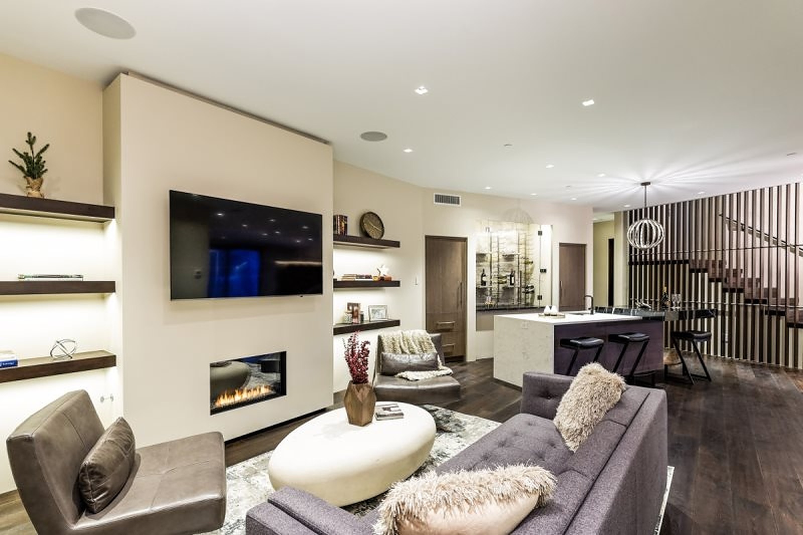 Spruce Place - Image 8