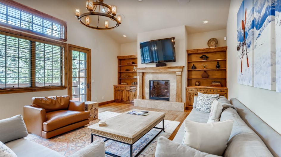 Timberline Place - Image 2