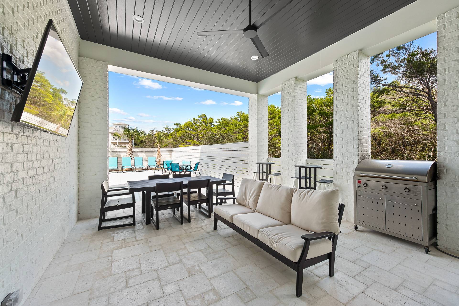 Lantern Manor - Image 63