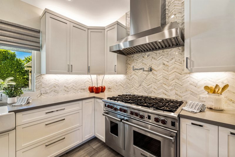 Cove House - Image 18