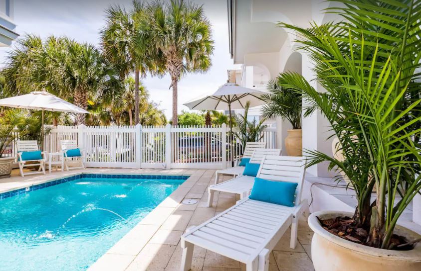 Seaside Manor - Image 35