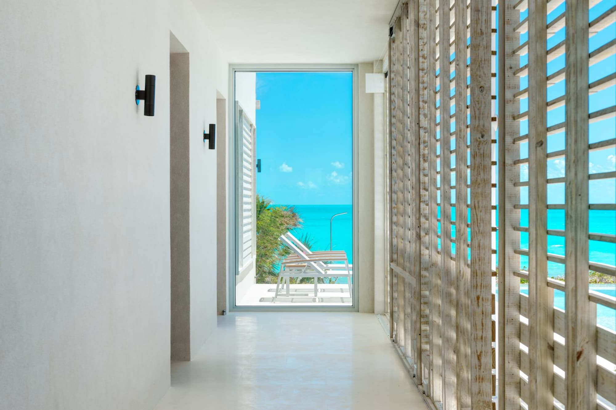 Ocean Waves Place - Image 13