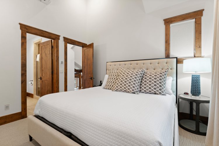 Berg Manor - Image 29