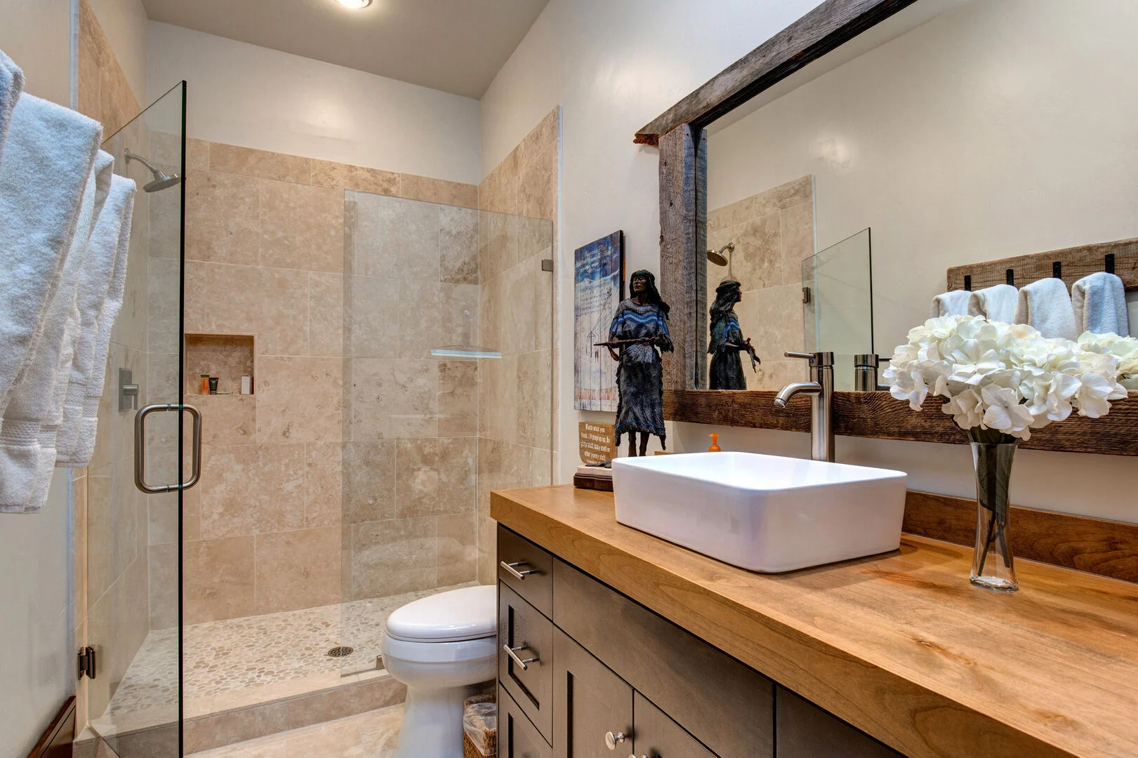 Empire Manor - Image 34