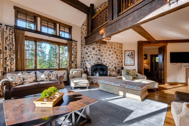 Peerless Manor - Image 5