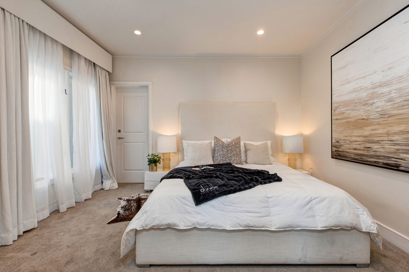 Silver Home - Image 32