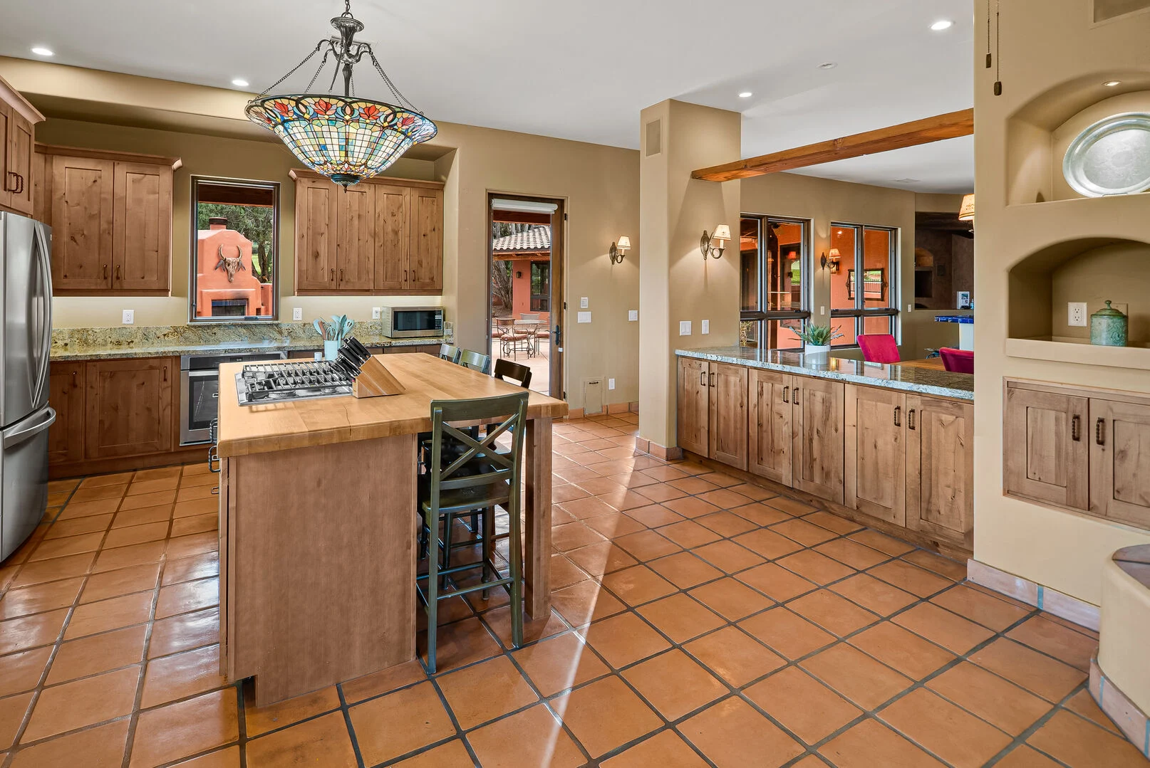 Hotsko House - Image 13