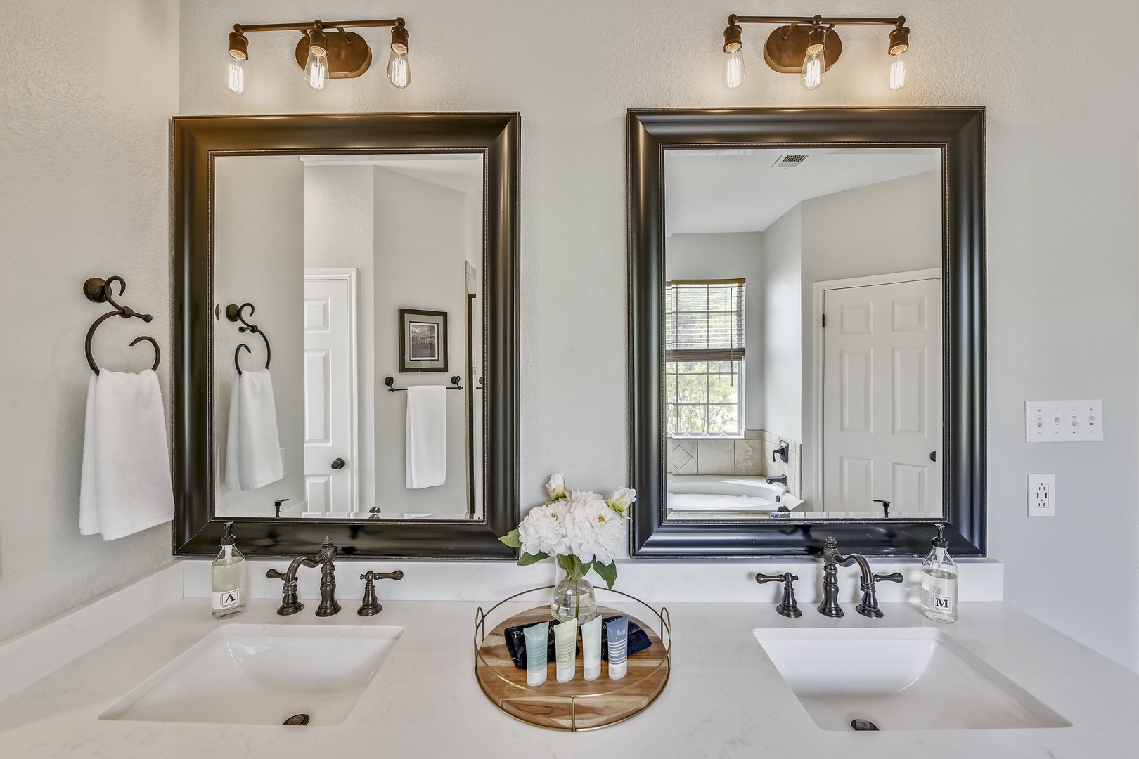 Sundown Manor - Image 24