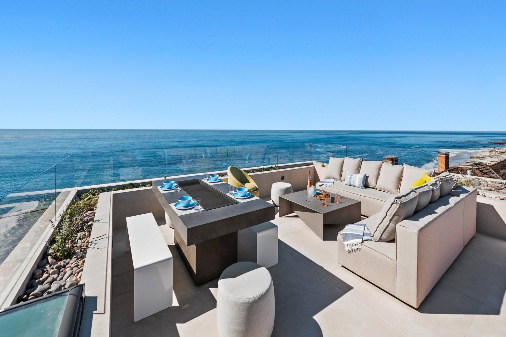 Blue Sapphire House - Image 39