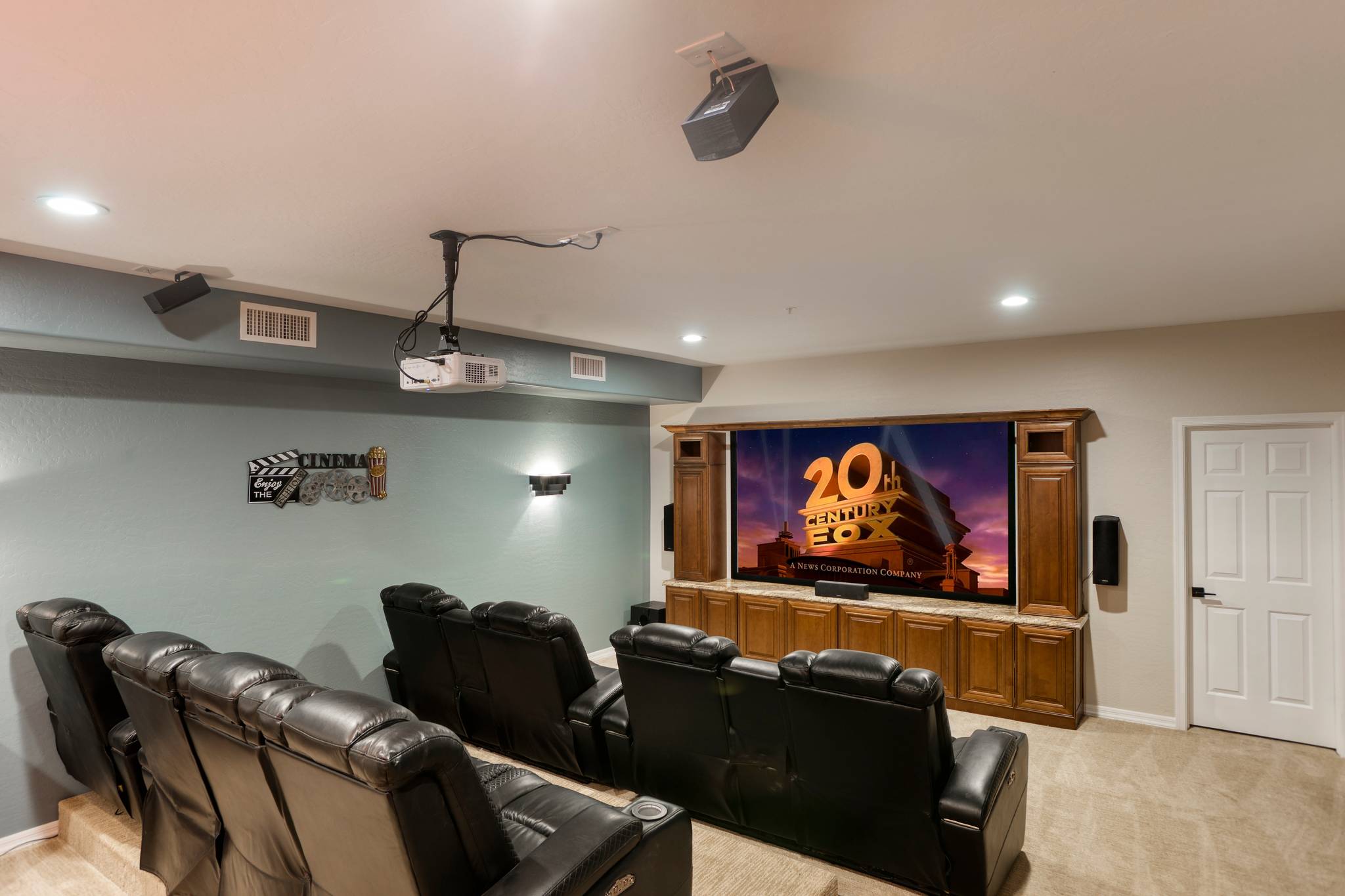 Gary Manor - Image 26