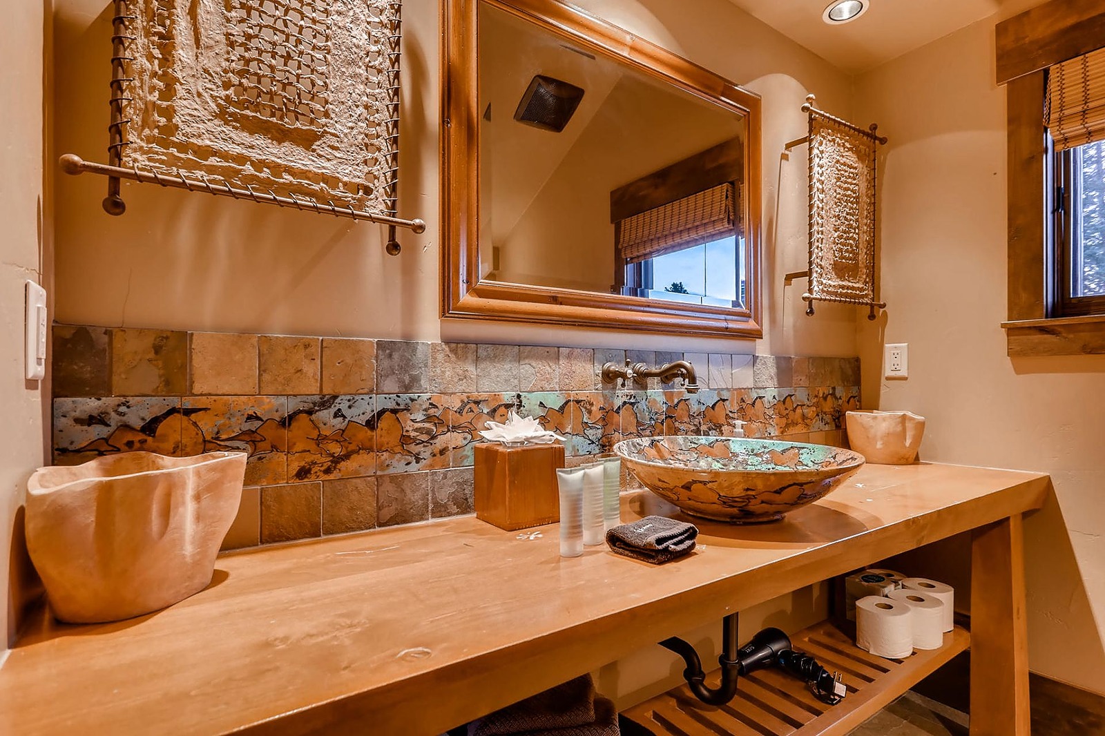 Beeler Manor - Image 20