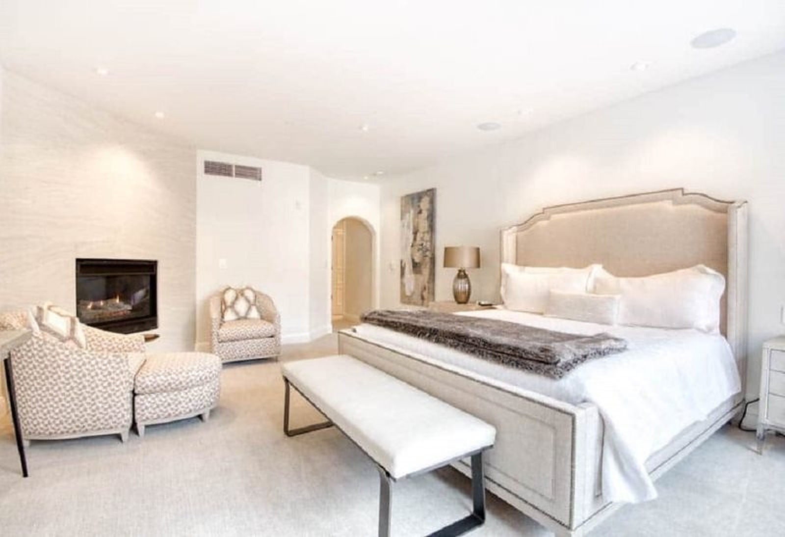 Lionshead House - Image 4