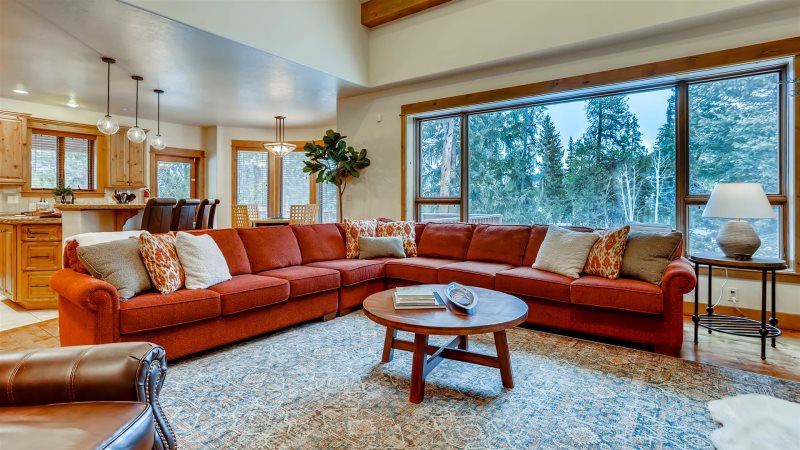 Royal Villa - Image 4