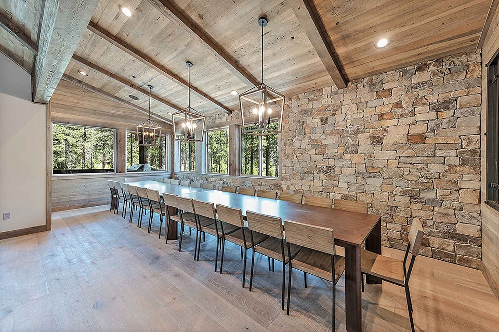 Pine Estate - Image 5